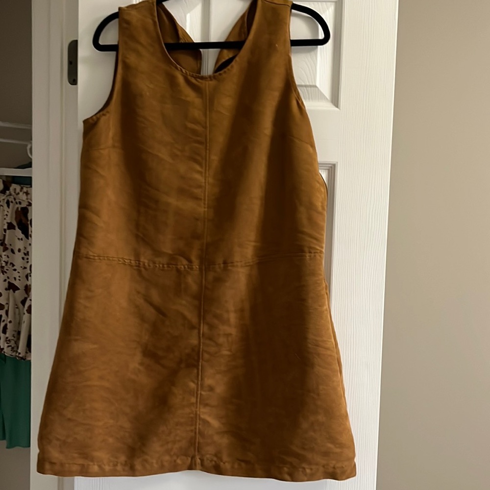 Short brown dress